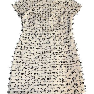 Sail To Sable Ticker Tape Bow Shift Dress Blogger Fave Size 10 in Cream + Ribbon